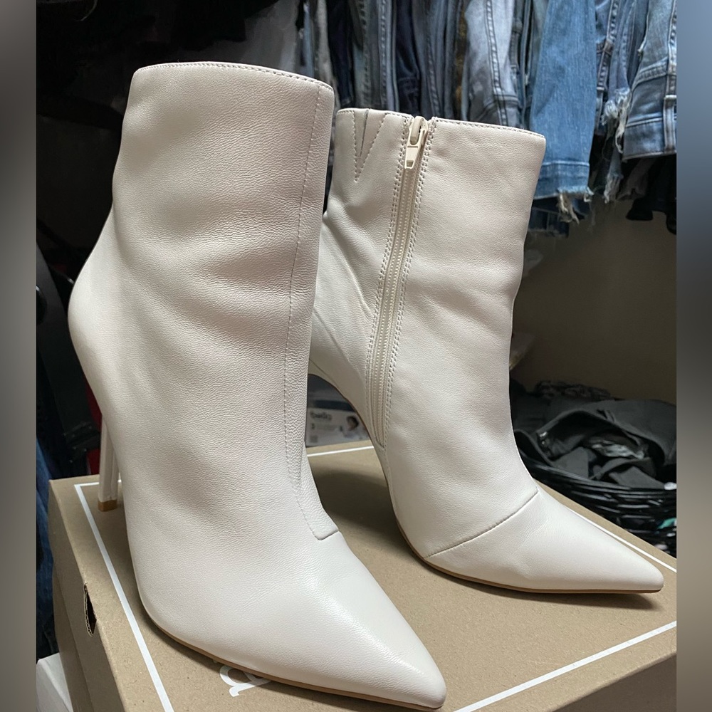 Express Women’s Boots